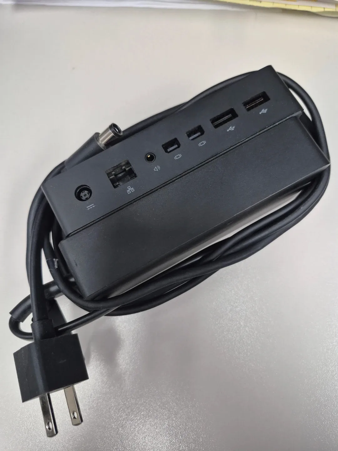 Microsoft Surface Dock image indicator(2)