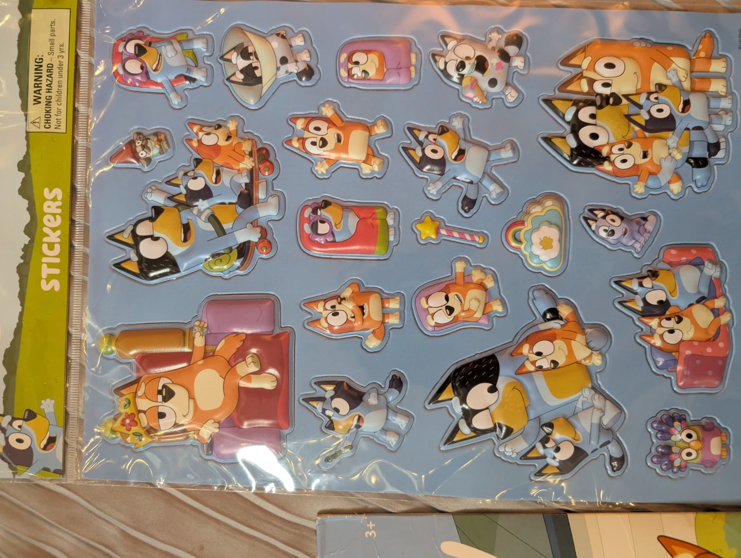 Bluey Bundle! VTech Book of Games + Crayola! - photo 3