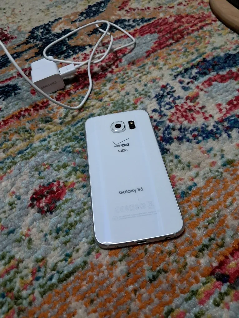 Samsung Galaxy S6 - White image indicator(2)