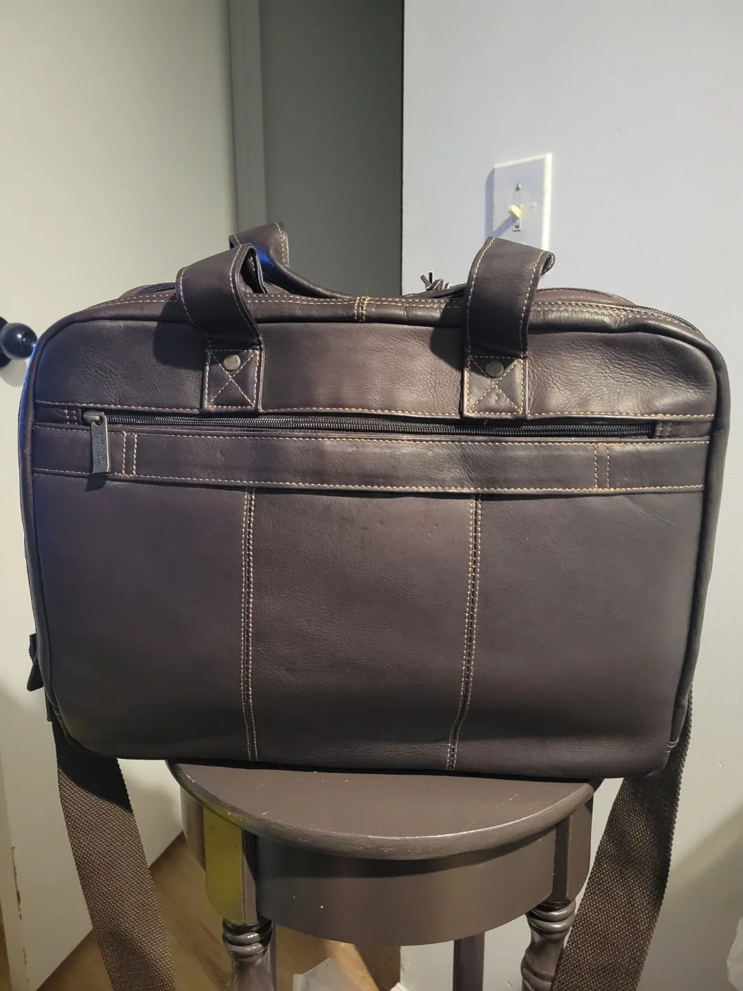 Kenneth Cole Reaction Leather Briefcase image indicator(3)