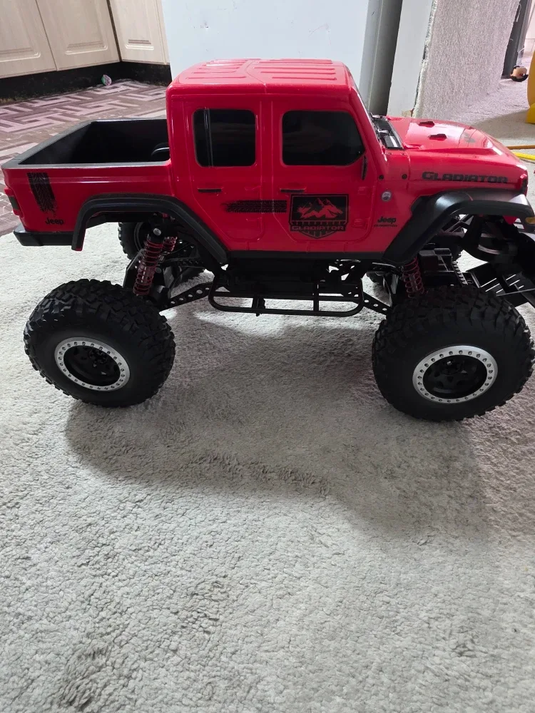 Jeep gladiator and Iron claw kids trucks image indicator(8)