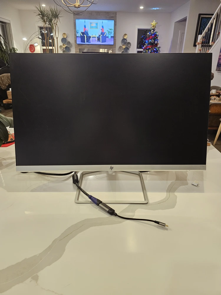 27 inch HP Monitor (HDMI, USBC, VGA) - Great Condition!