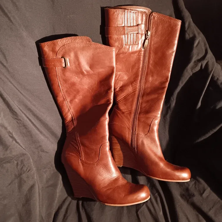 Guess Brown Leather Wedge Boots Size 8