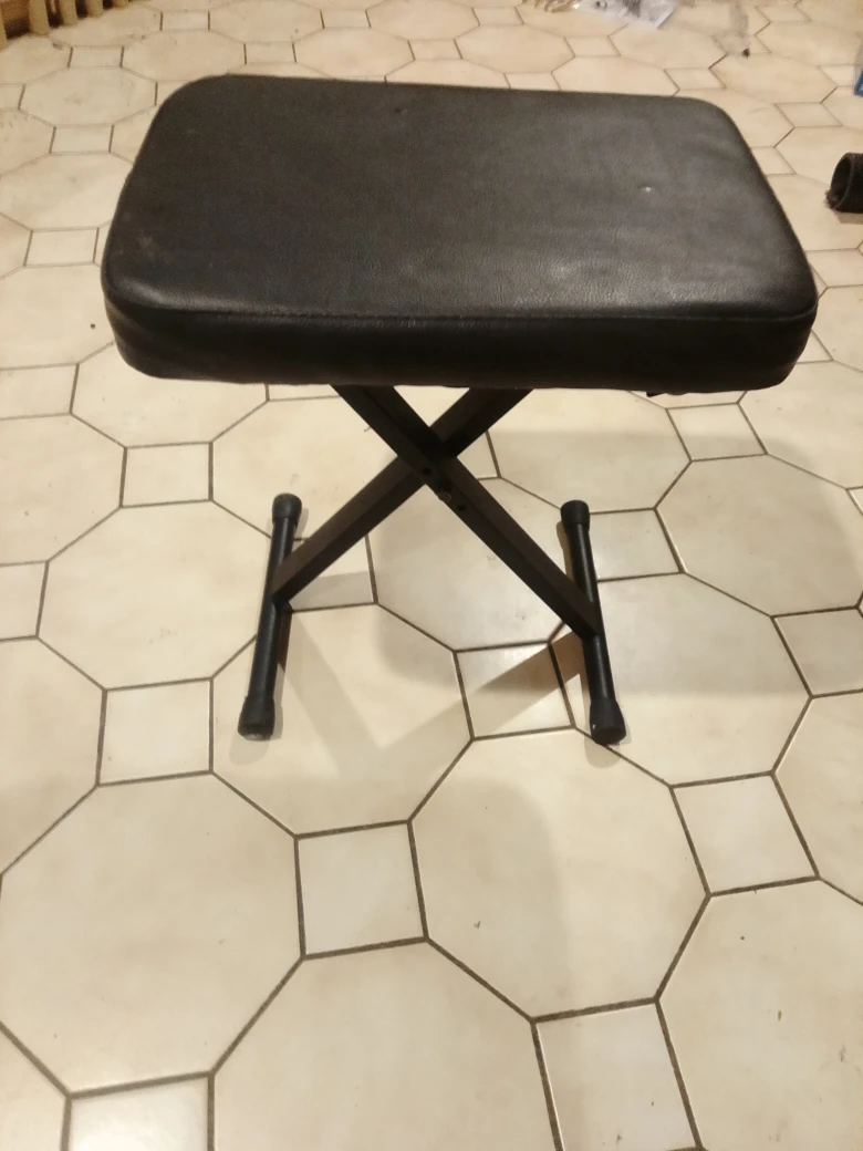 Adjustable Black Piano/Keyboard Bench