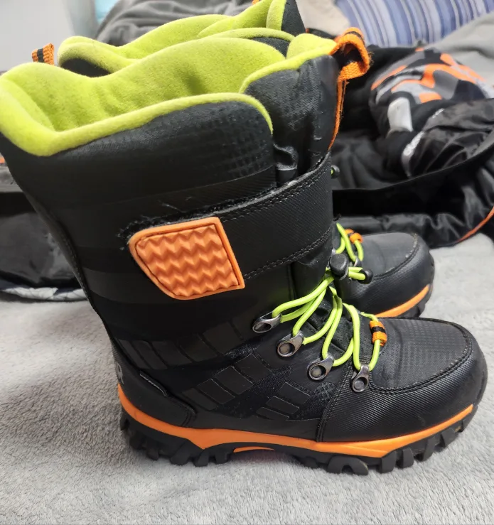 Gusti Snowsuit Set - Size 10 image indicator(9)