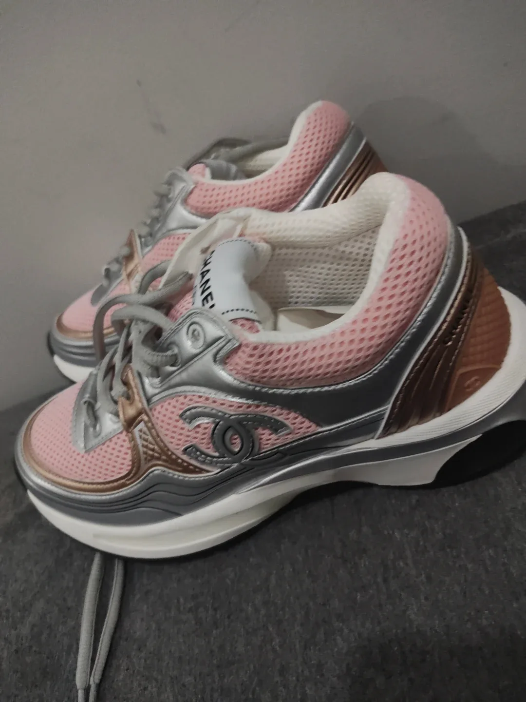 Chanel Sneakers Size 39 image indicator(4)