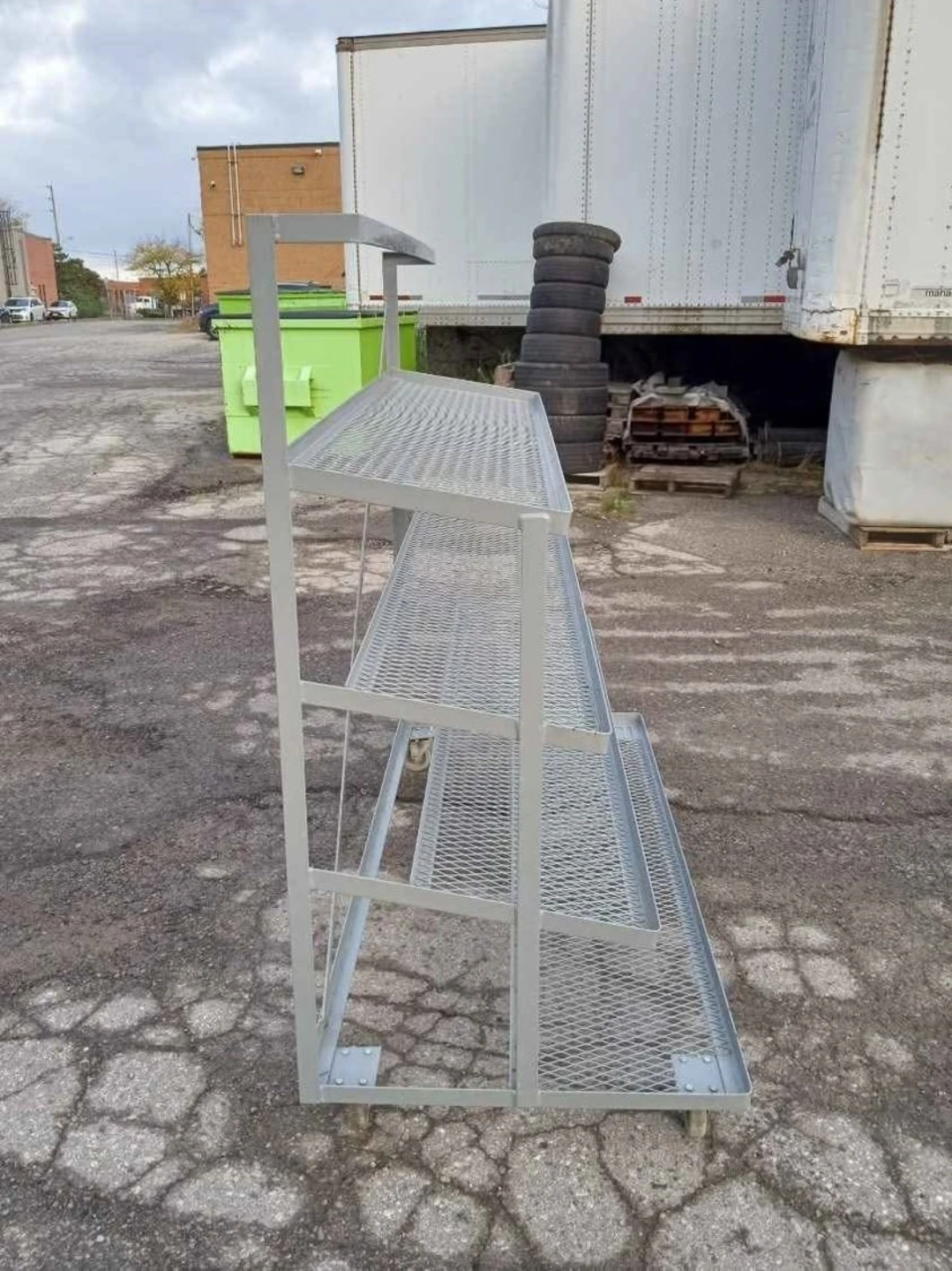 Metal Rolling Rack - 4 Tier Shelf Unit - photo 2
