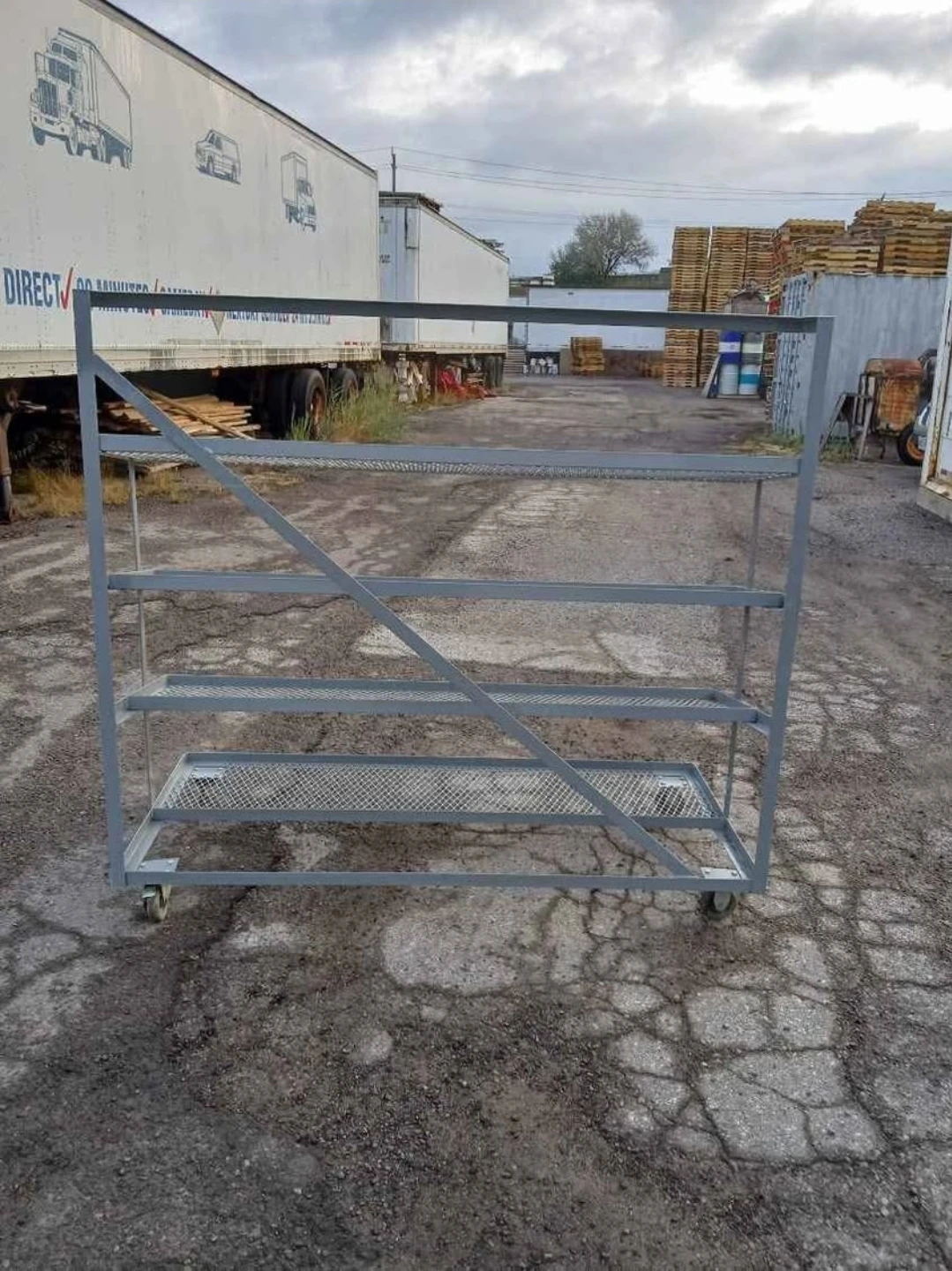 Metal Rolling Rack - 4 Tier Shelf Unit - photo 3