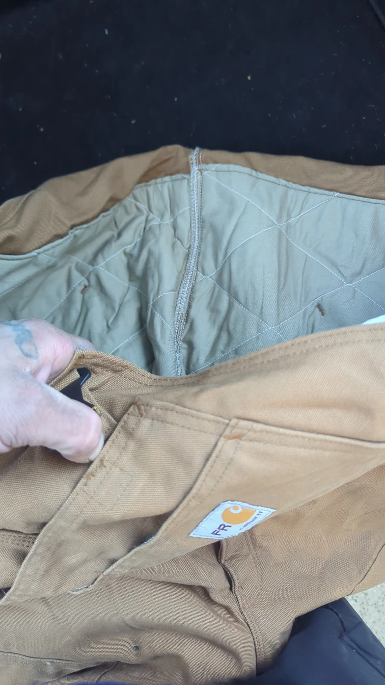 Insulated Carhartt FR bib overalls - photo 3