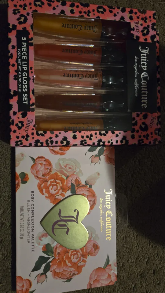 Juicy Couture Makeup/Perfume Basket image indicator(8)