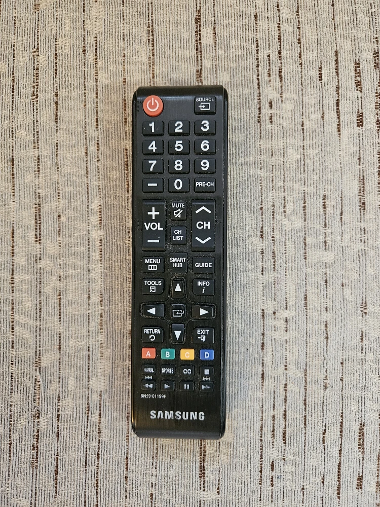 40 inch Samsung Smart TV - photo 2