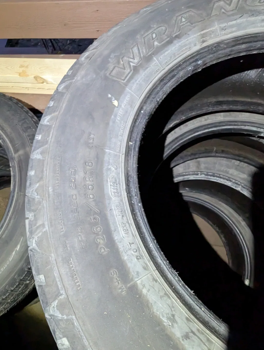 Set of 4 good condition good year wranglers   duratrac 265 65 18 image indicator(2)