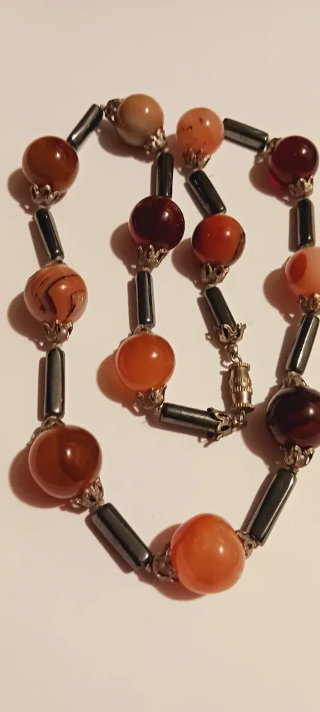 Genuine Carnelian Stone, Agate Stone & Hematite Necklace image indicator(2)