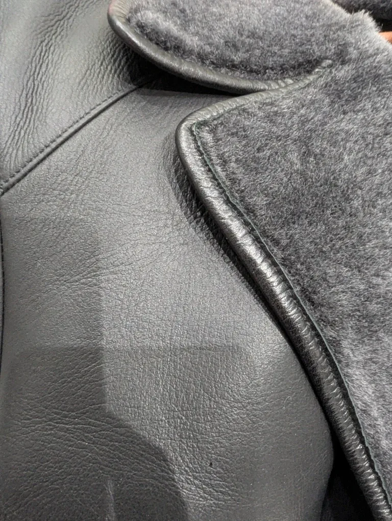 Cressida Classic Black genuine Leather fur Coat - Size L image indicator(8)