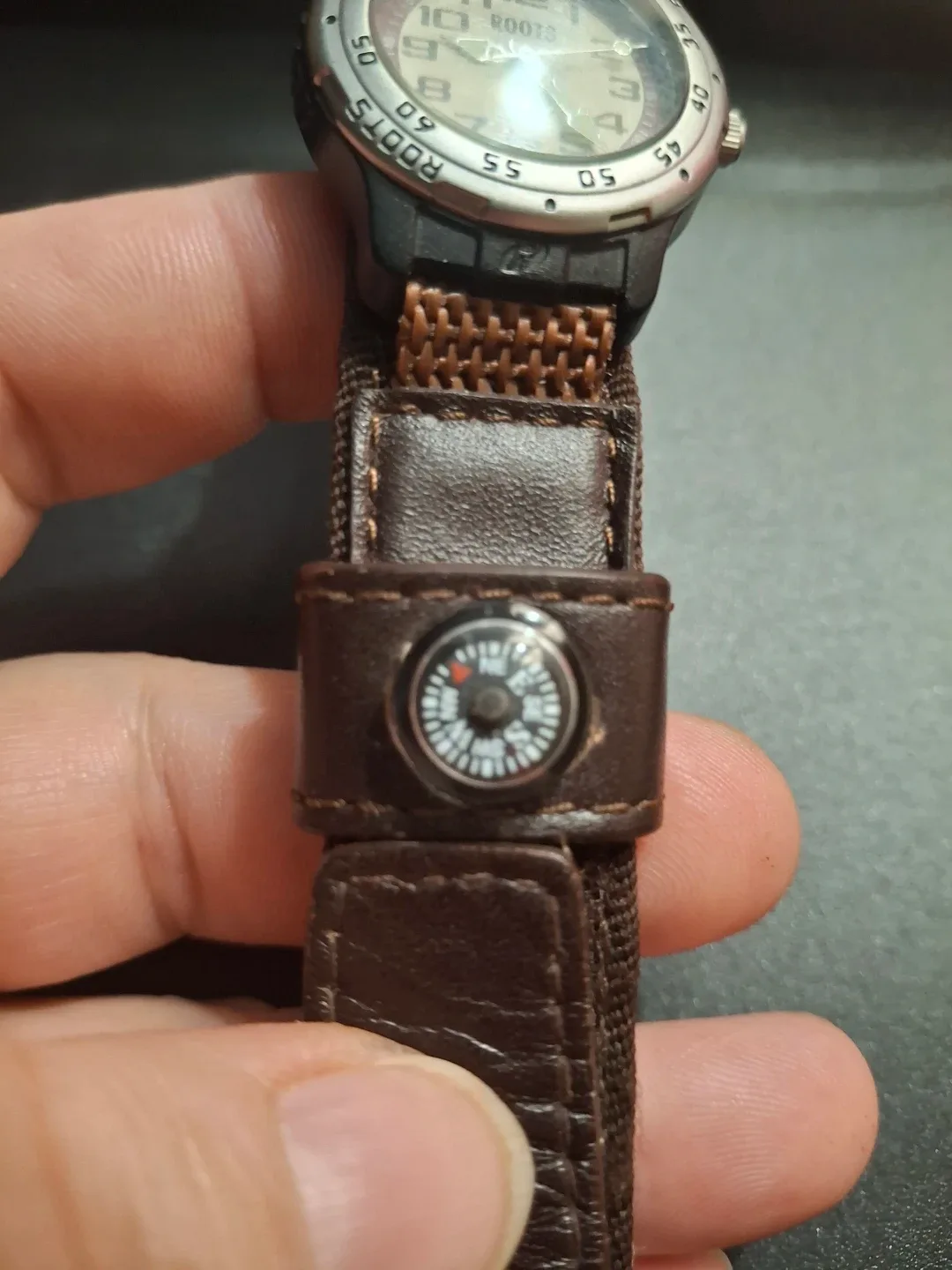 Roots Sport Watch with Compass image indicator(3)