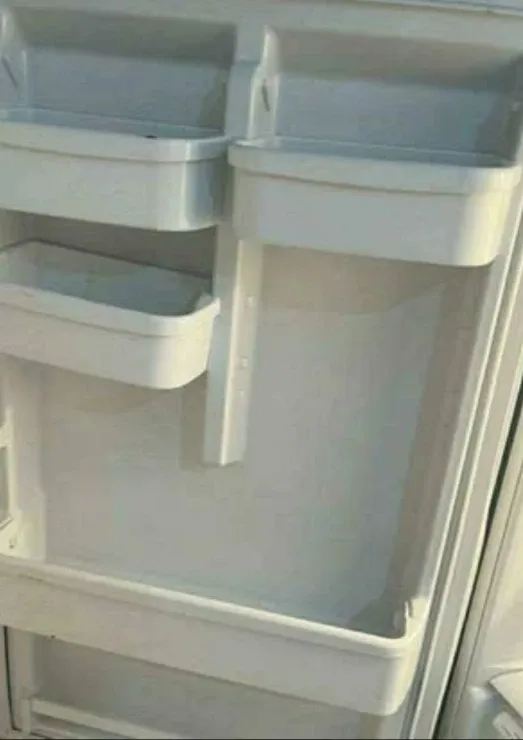 Maytag White Refrigerator image indicator(3)