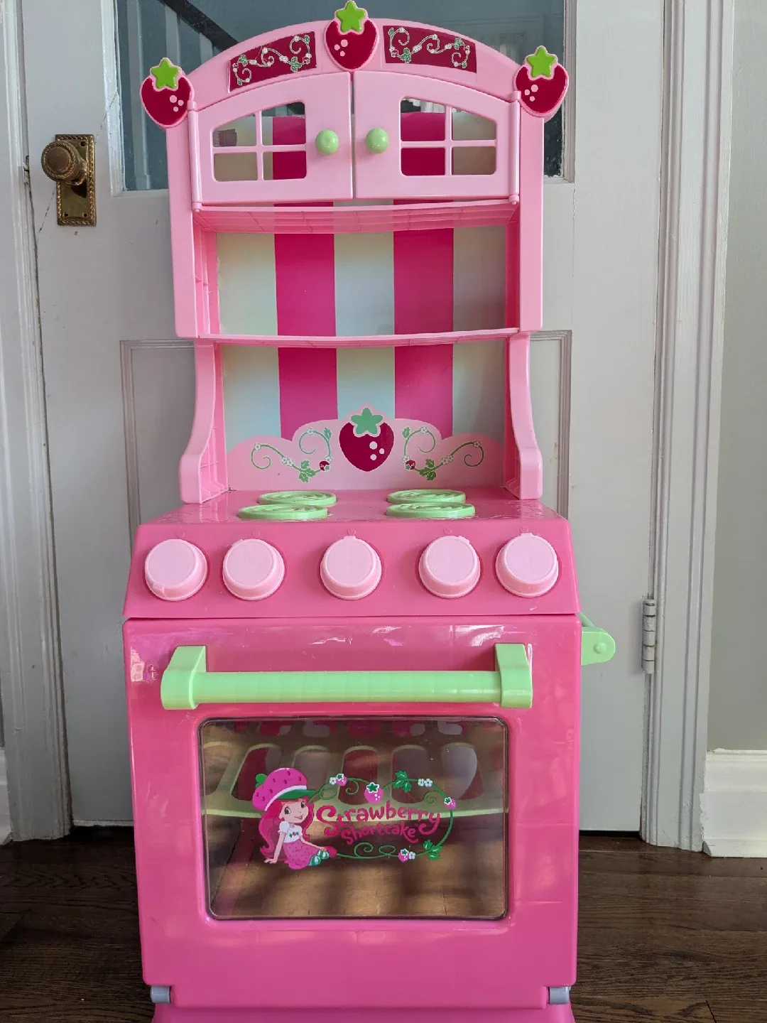 Strawberry  Kitchen image indicator(7)