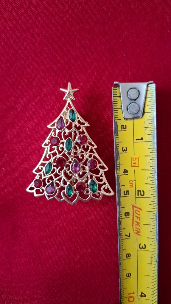 Christmas Tree Pin Brooch - Winter Accessory image indicator(4)