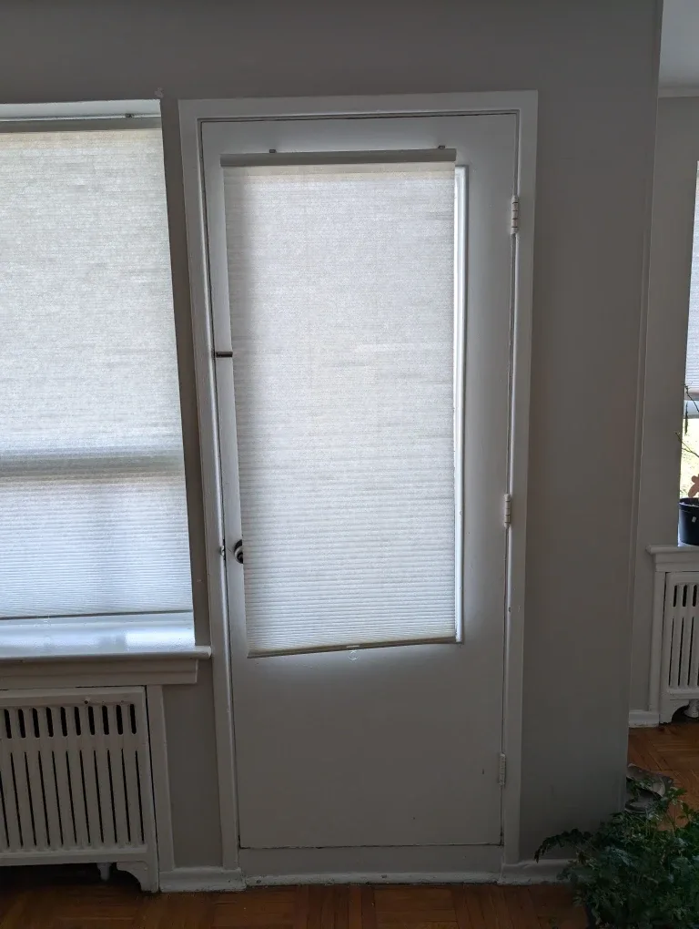 IKEA Hoppvals window Blinds - Grey & White image indicator(6)