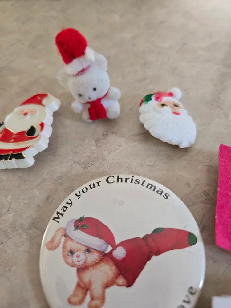 Christmas Themed Pins and Earrings image indicator(4)