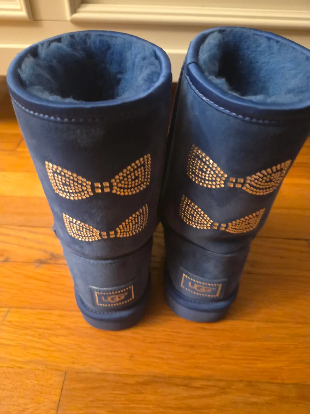 UGG Blue Boots with Bows image indicator(5)