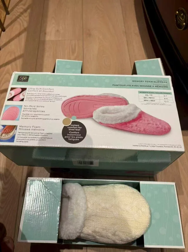 SO Cable Knit Memory Foam Slippers - NEW image indicator(5)