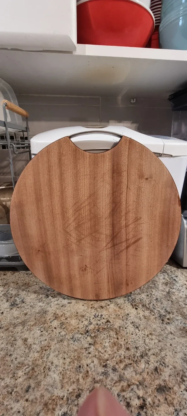 Round Wooden Cutting Board with Handle 🥕 image indicator(2)