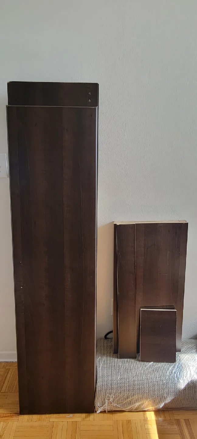Brown Wooden Cabinet/Wardrobe🥕