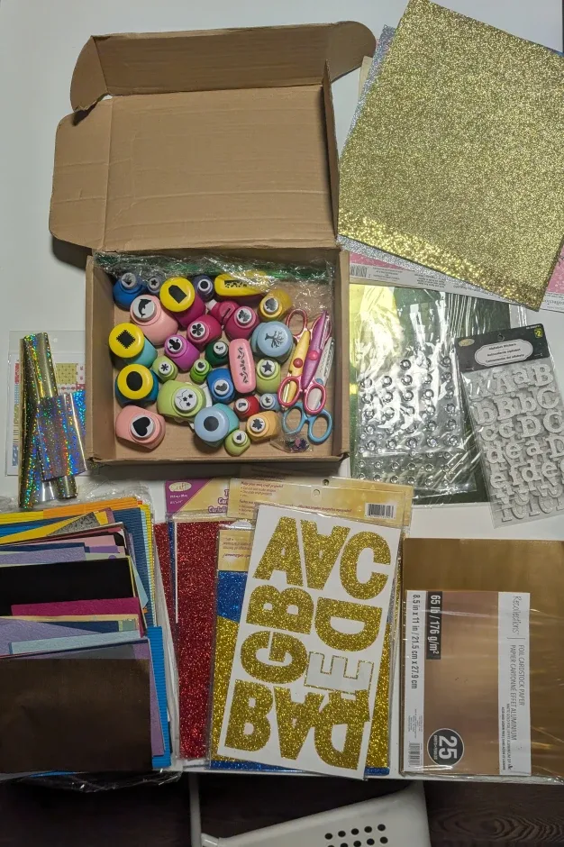 Craft Supplies Box - Arts & Crafts image indicator(5)