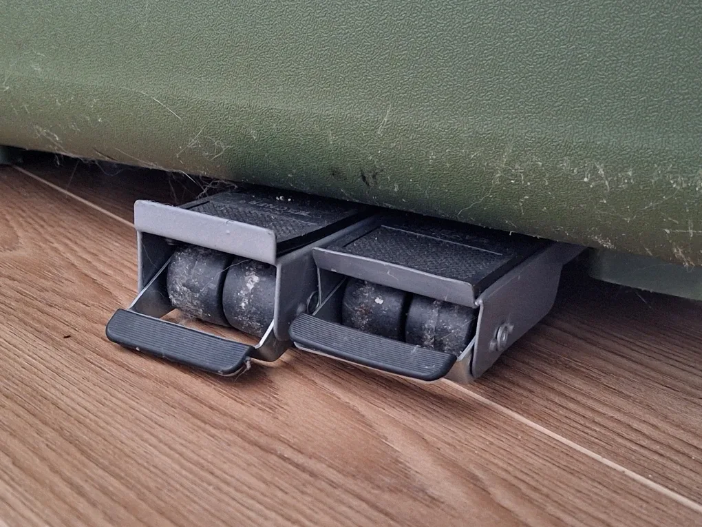 Pet Carrier Kennel - Large dog travel crate (50-70 pounds) image indicator(5)