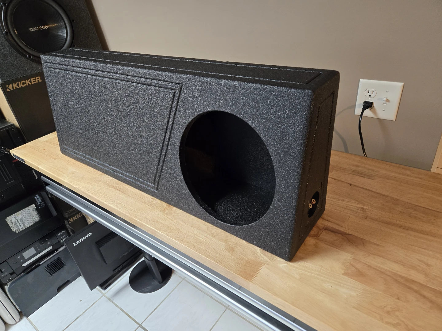 Brand NEW 12" Ported Subwoofer Enclosure - photo 3