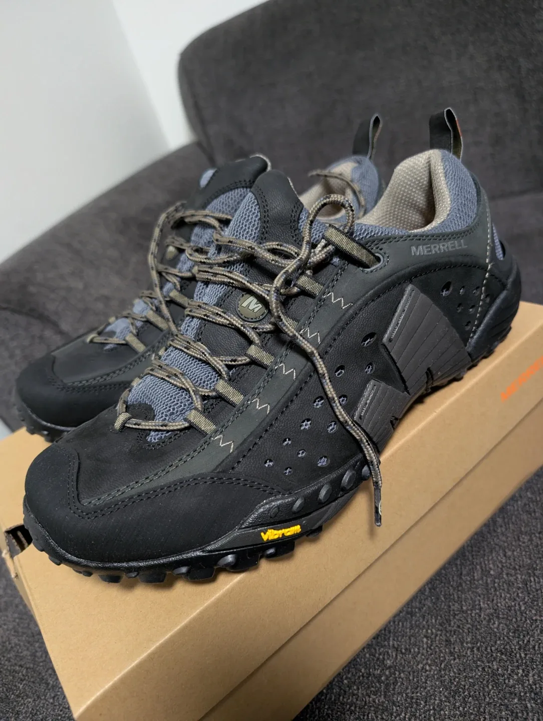 Merrell Intercept Hiking Shoes - Men's US 10.5 image indicator(2)