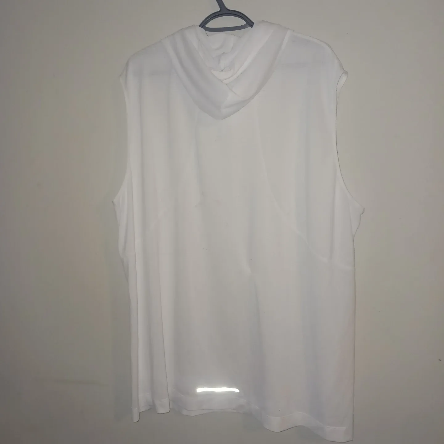 Athletic Works White Sleeveless Hoodie - 2XL image indicator(3)