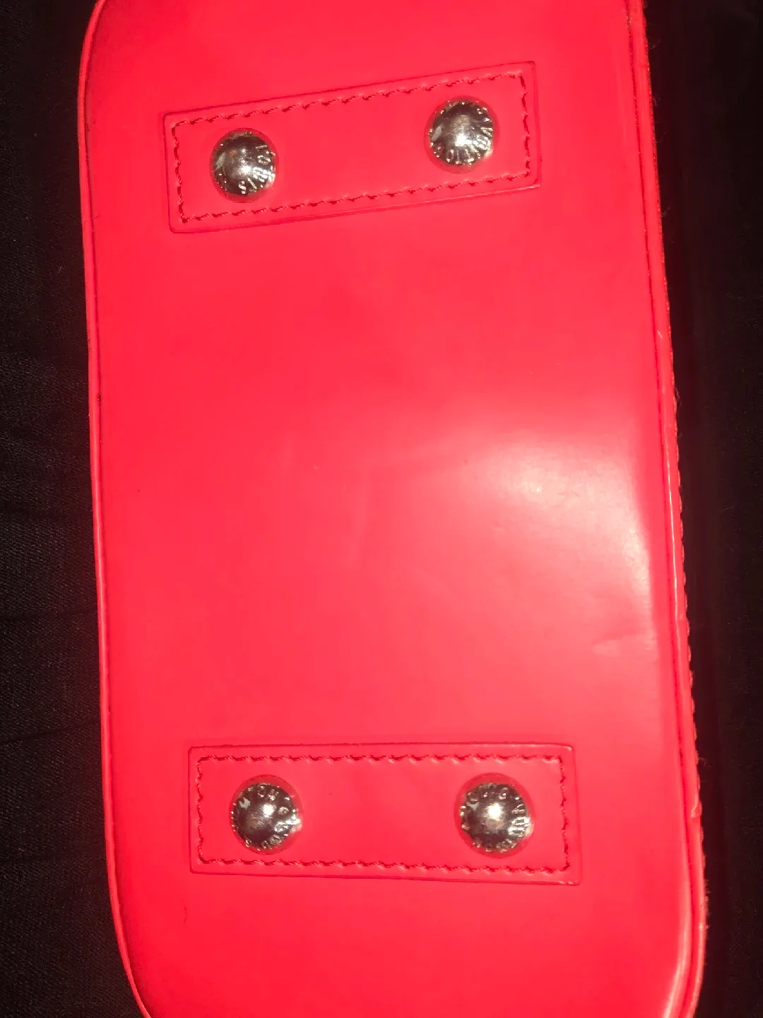 Louis Vuitton Alma Epi PM in Lush Red Leather image indicator(2)