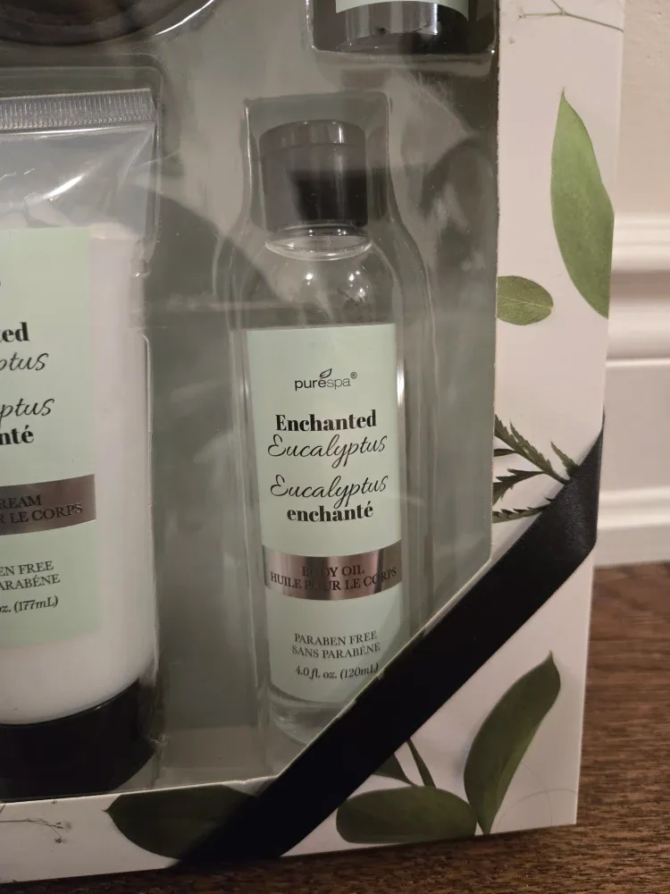 PureSpa Enchanted Eucalyptus Gift Set image indicator(3)