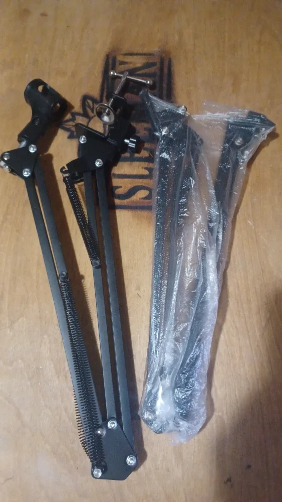 Broadcasting and Recording Microphone image indicator(7)