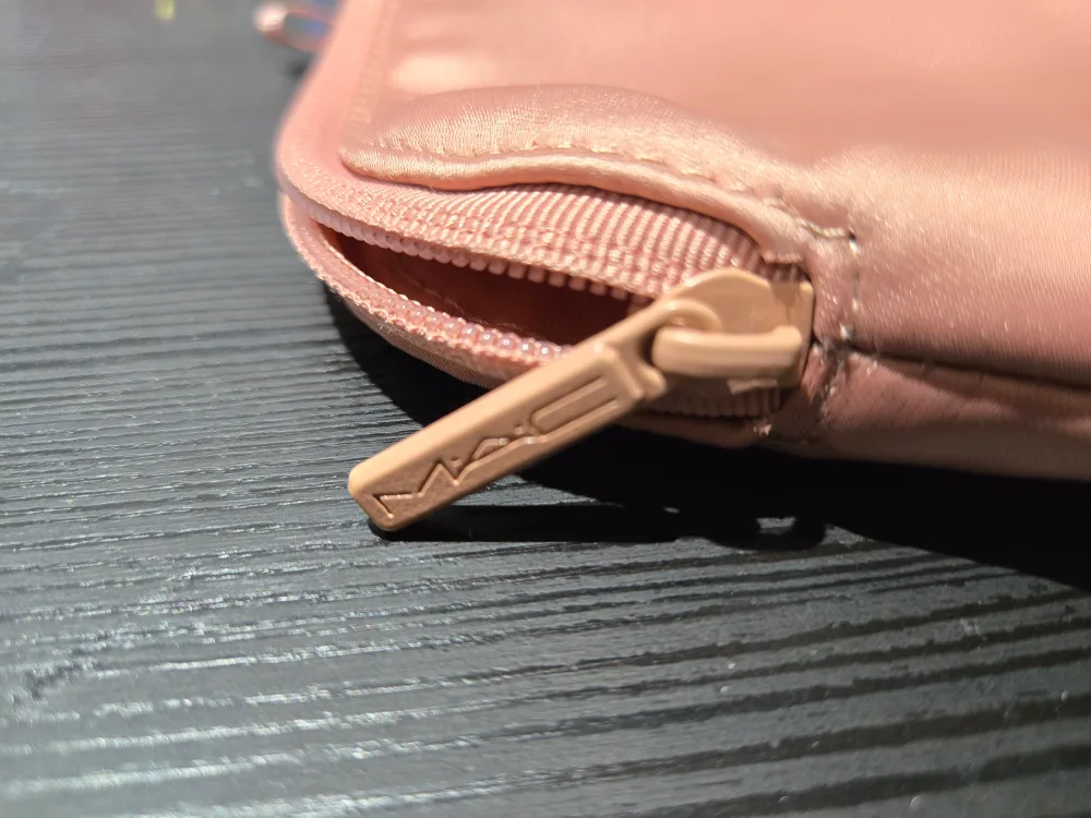 MAC Cosmetics Makeup Bag - Pink image indicator(4)