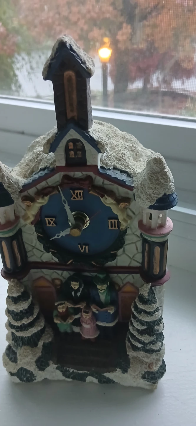 Christmas Village Clock with xmas carol