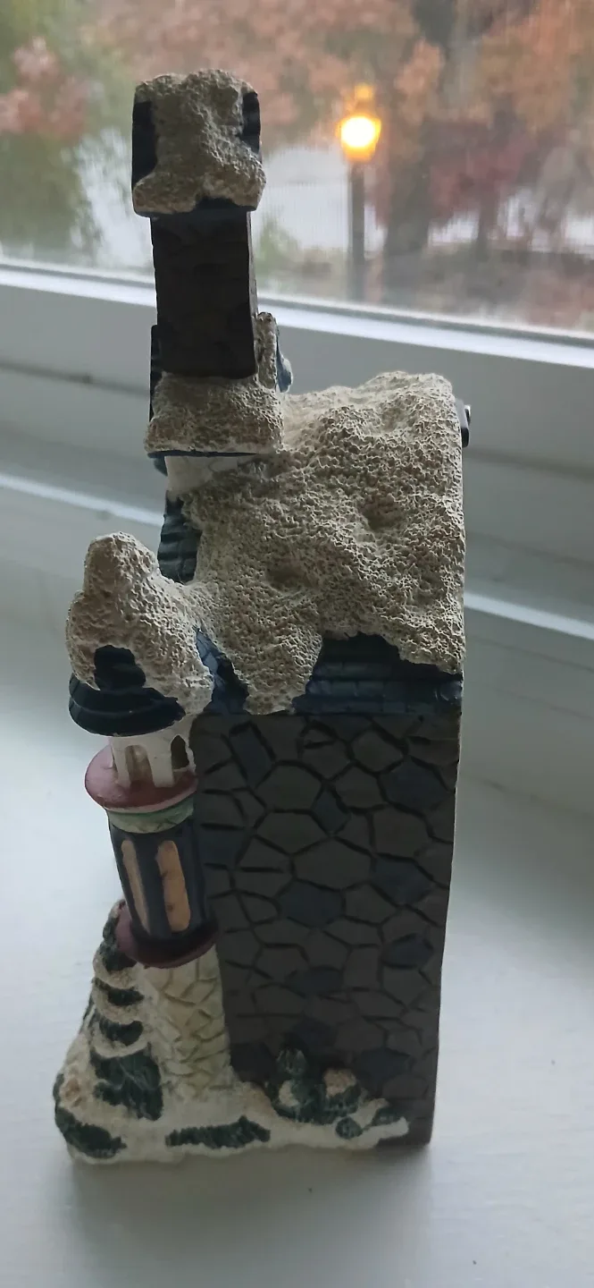 Christmas Village Clock with xmas carol image indicator(3)