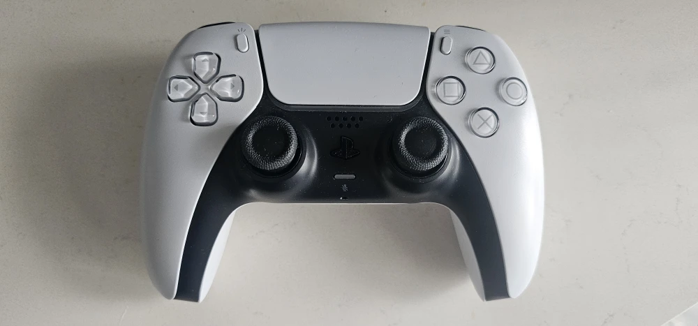 Ps5 controller with upgraded TMR joysticks - photo 2