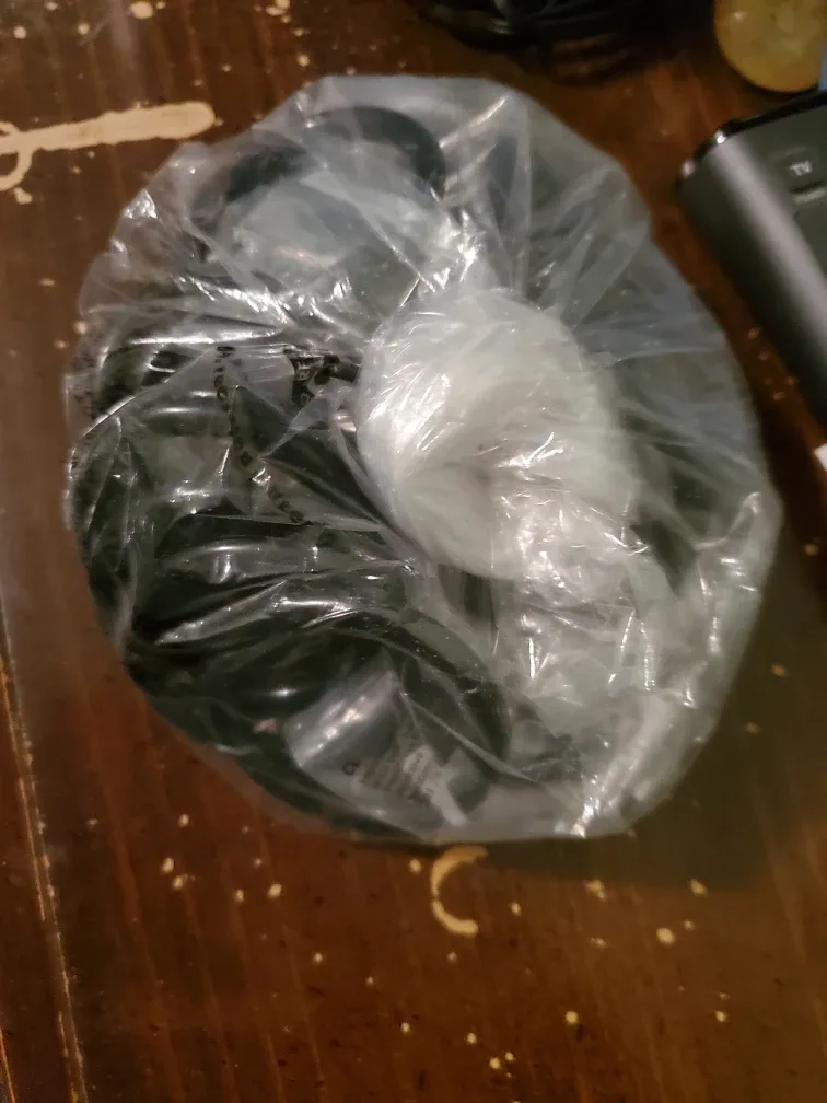 BLACK PLASTIC RINGS image indicator(2)