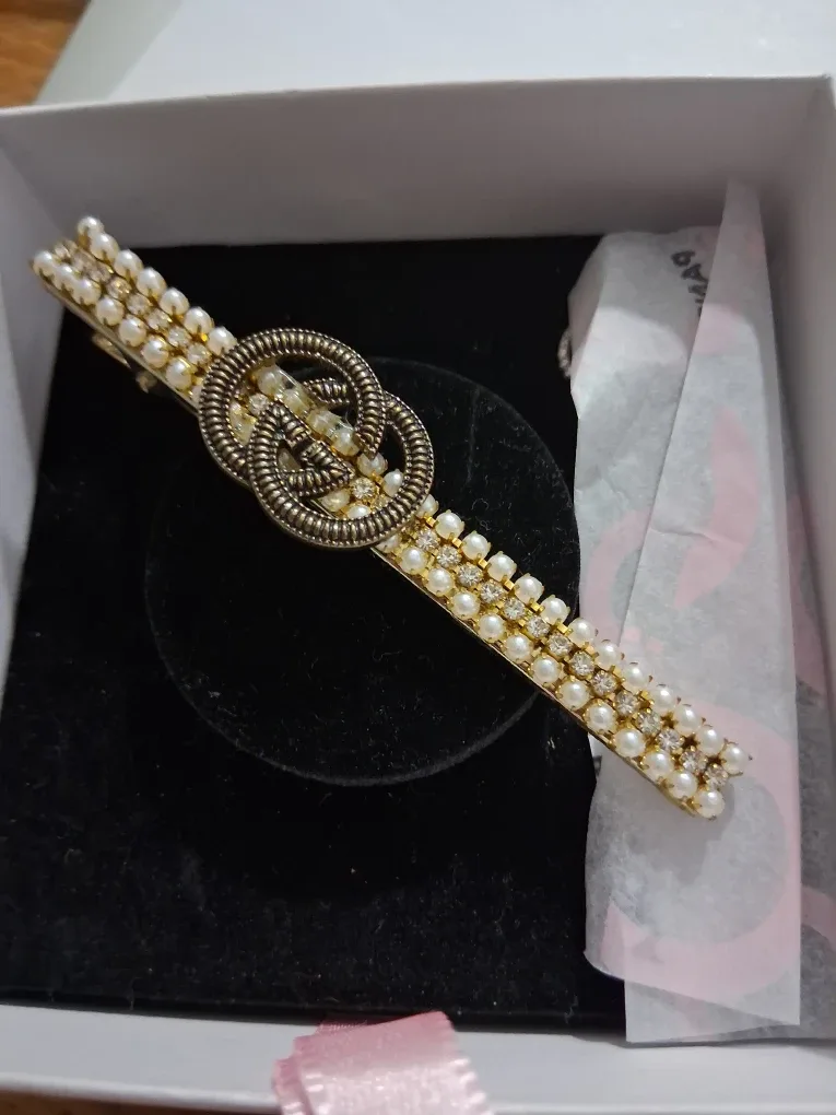 Gucci Hair Clip with Pearls