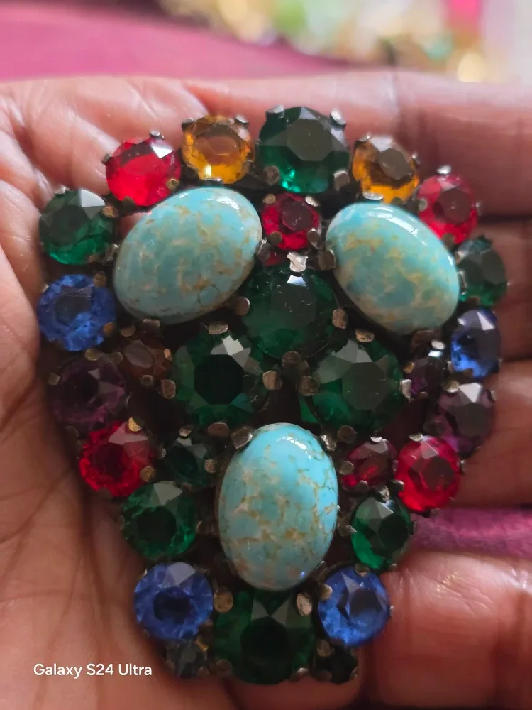 Vintage Multi-Color Rhinestone Dress Clips image indicator(4)