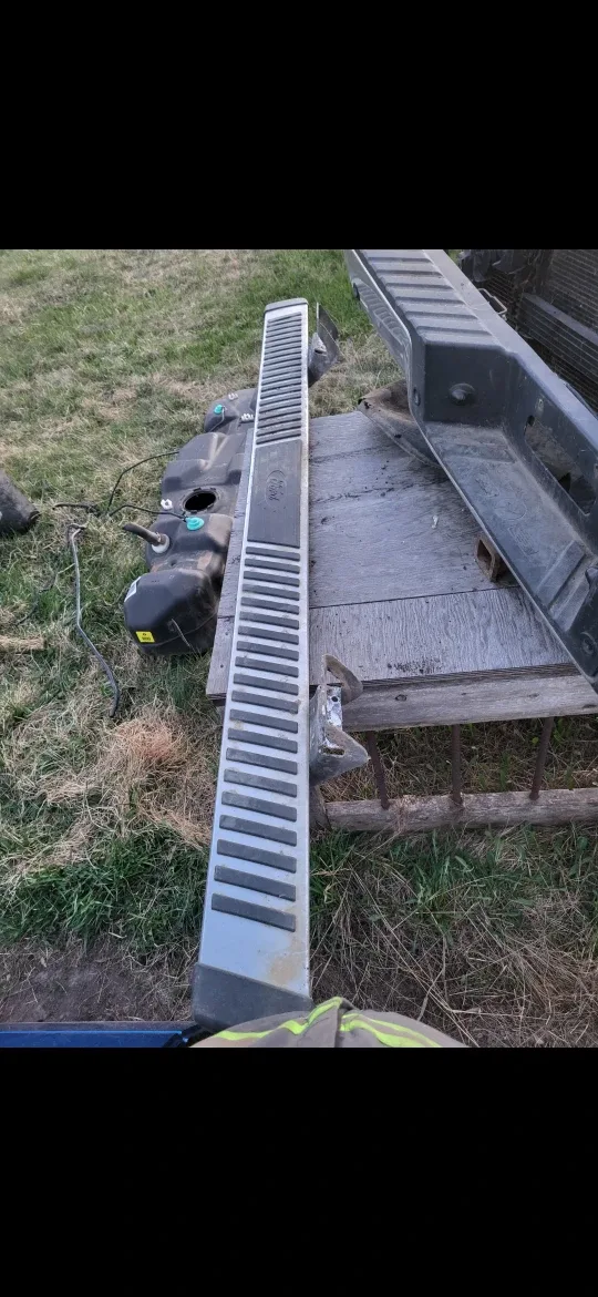 f150 Doors 2009to 2014 call 780-231 3960 image indicator(6)