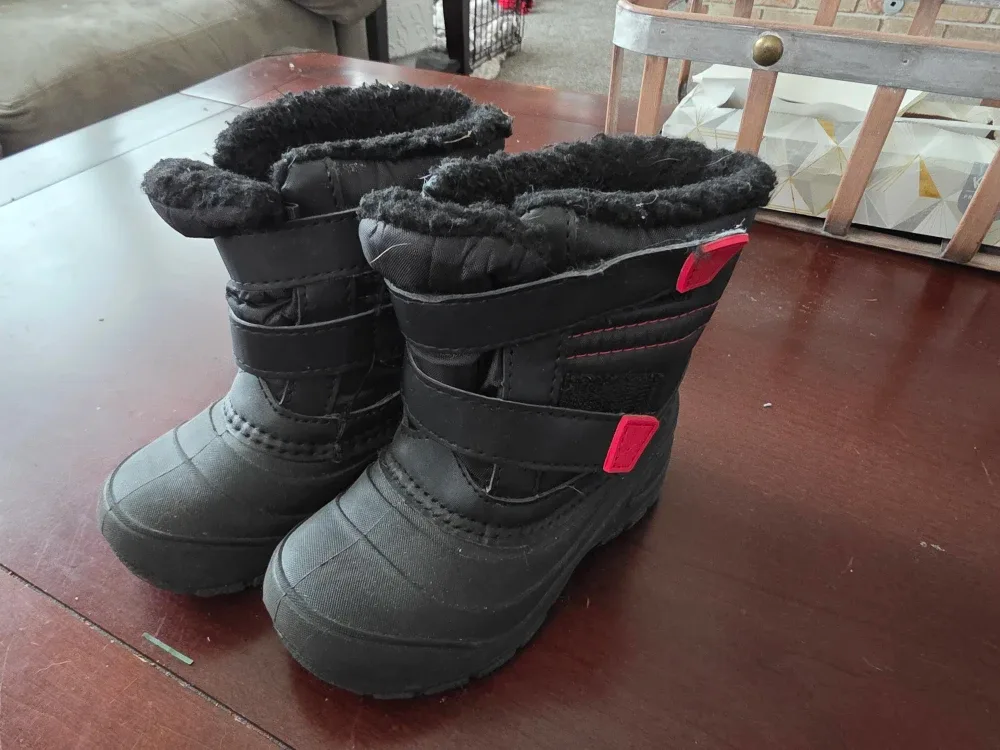 Childrens Black Winter Snow Boots - Size 9