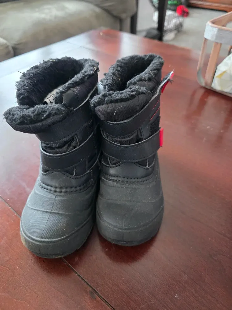 Childrens Black Winter Snow Boots - Size 9 image indicator(2)