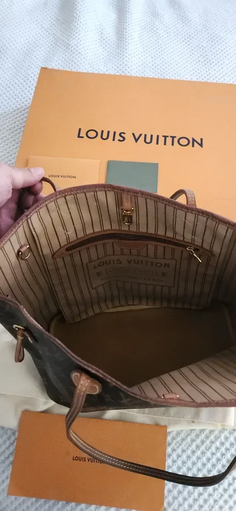 Louis Vuitton Neverfull MM MNG Beige image indicator(2)