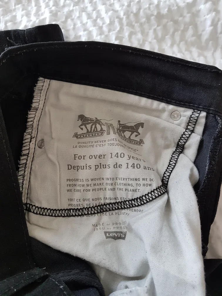 Levi's 502 Black Jeans - W32 L30 image indicator(4)