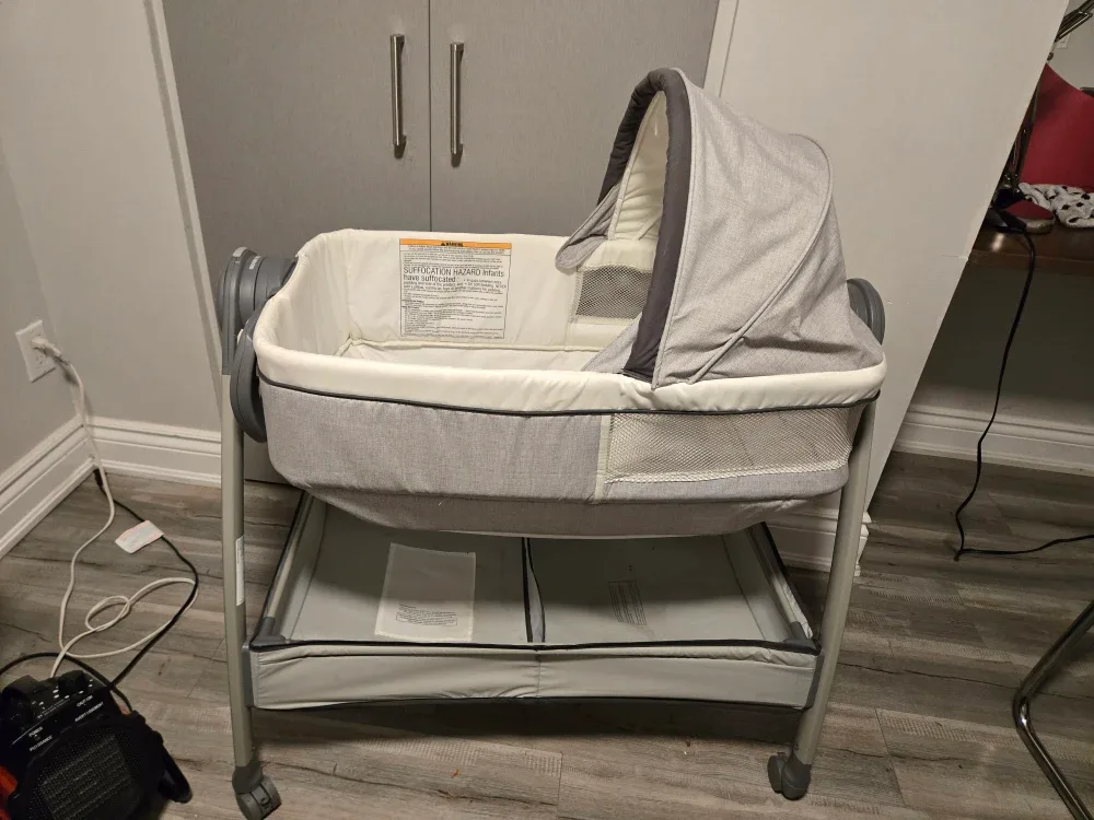 Grey Bassinest Sleeper by Halo