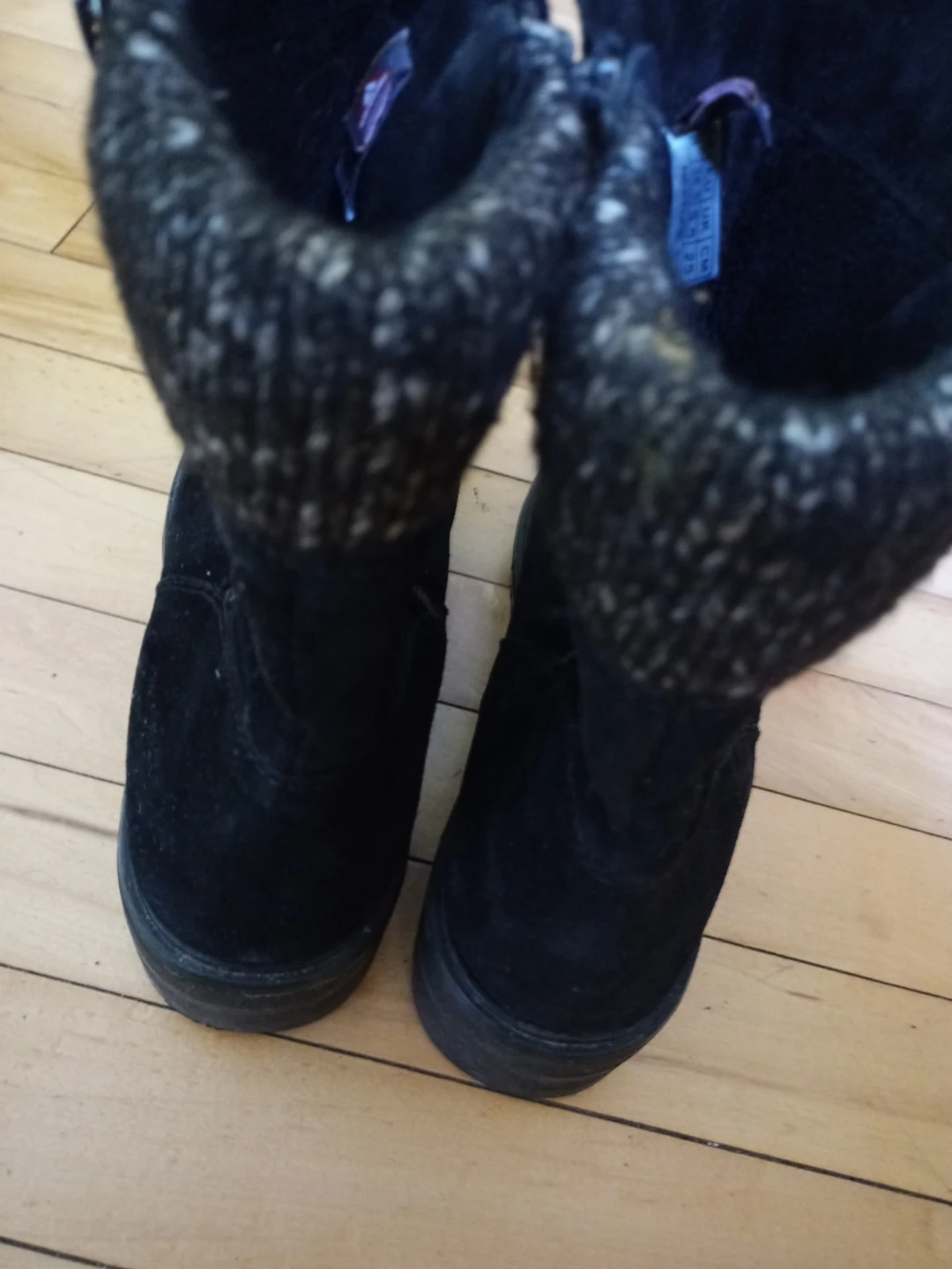 Ladies Cougar Black Suede Winter Boots - Size 8 - photo 4